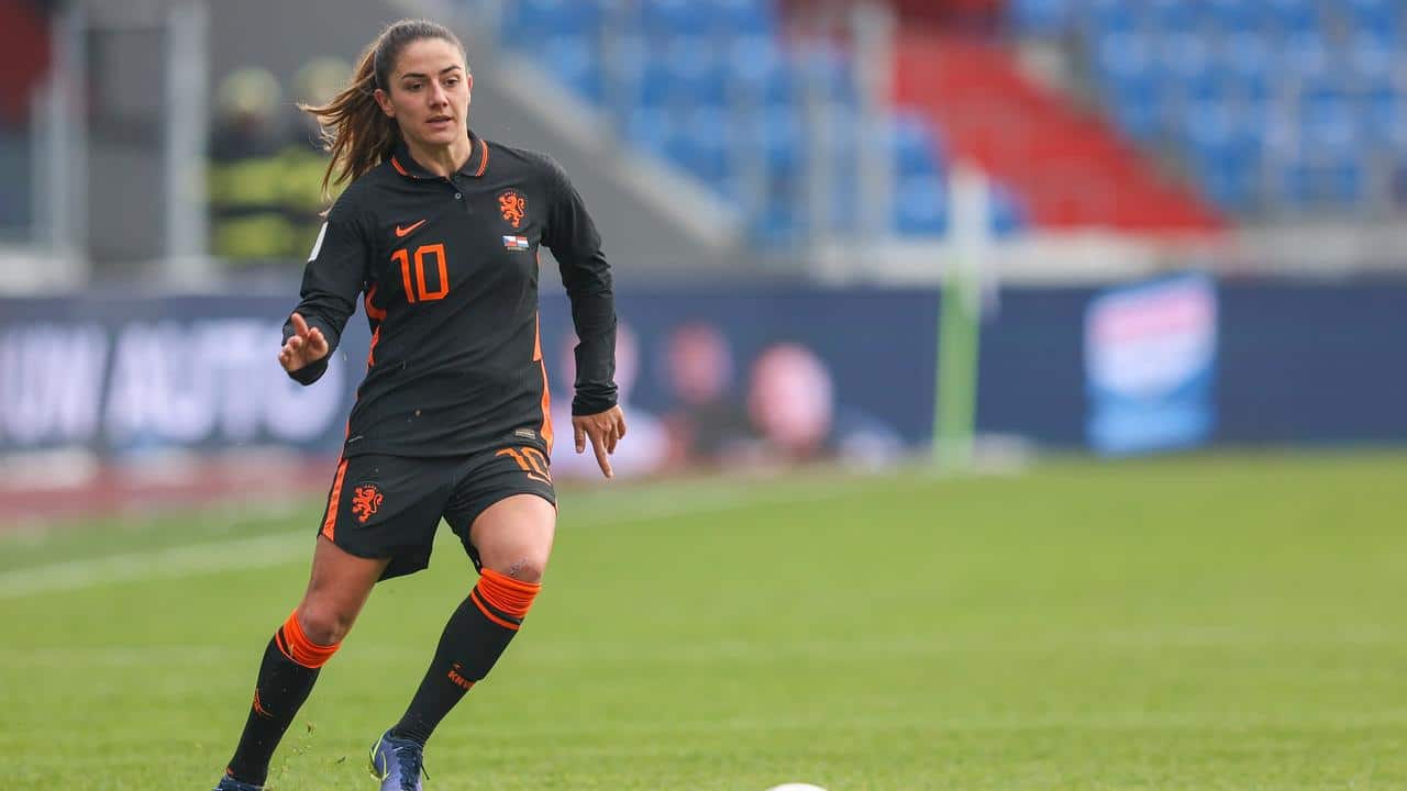 Daniëlle van de Donk semble s'être gravement blessée contre la République tchèque.