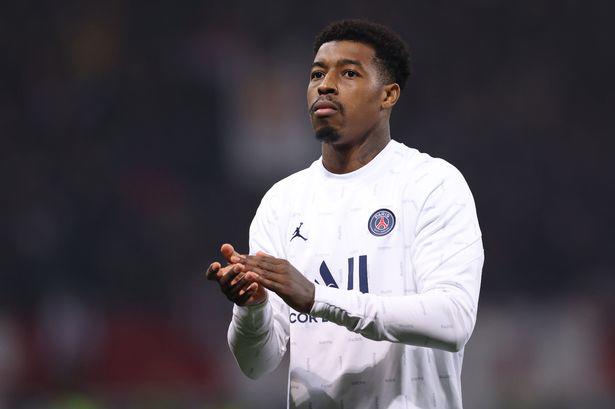 Kimpembe pourrait quitter le PSG pour 70 millions d'euros, selon le Times.