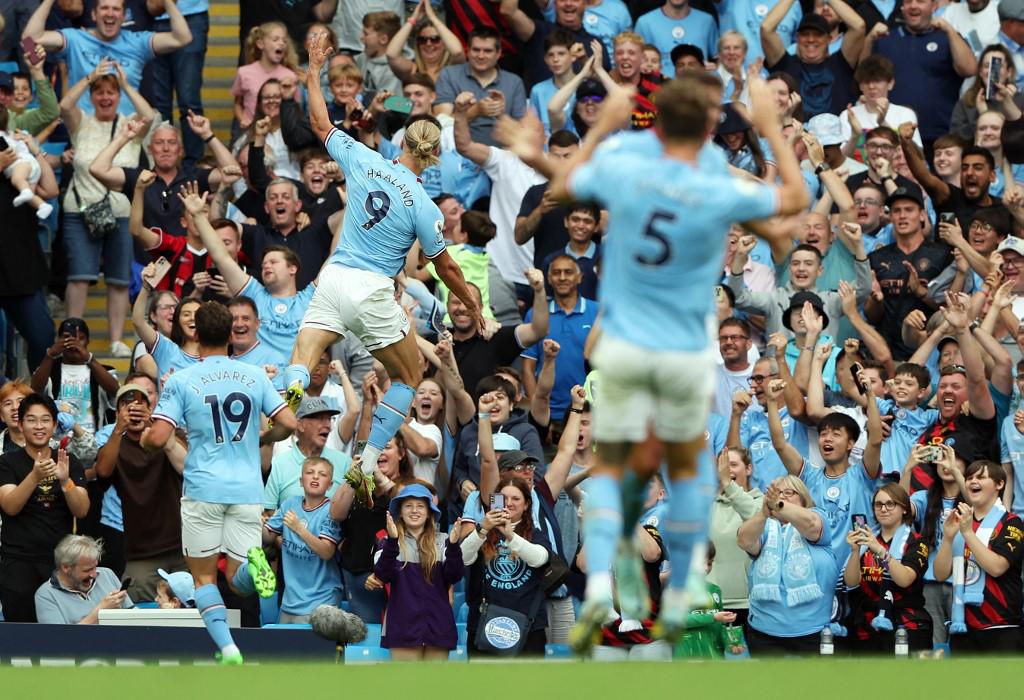 Déchaîné ! Haaland marque son premier triplé pour Manchester City lors de la grande victoire sur Crystal Palace.