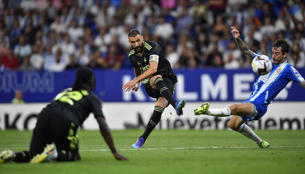 Voici ce que c'était de regarder la longue victoire du Real Madrid sur l'Espanyol grâce aux buts de Benzema.