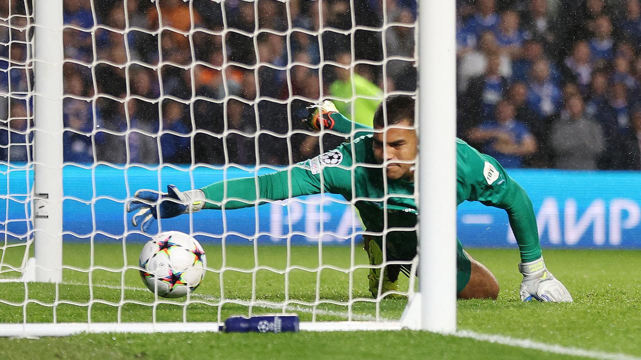 Walter Benítez a fait une gaffe au 2-1 des Rangers.