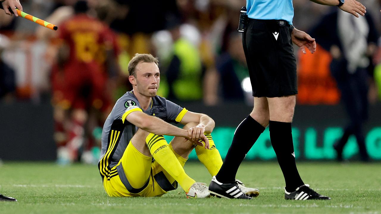 Fredrik Aursnes après la finale de la Ligue de Conférence écoulée contre l'AS Roma.