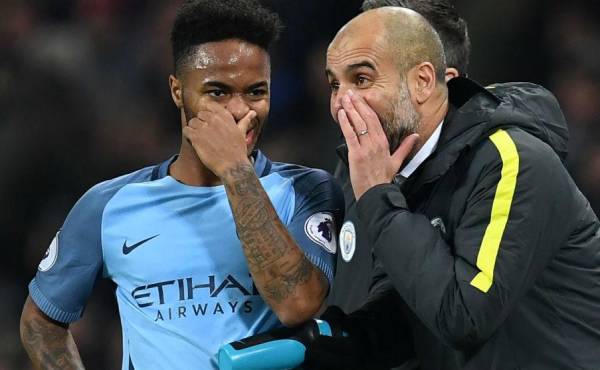 Sterling a remporté quatre titres de Premier League au cours des cinq dernières saisons à City. Au total, il a soulevé 10 trophées majeurs au cours des sept dernières saisons.