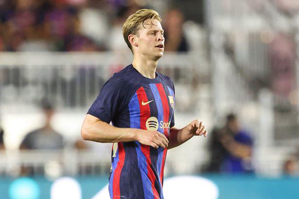 Tension au FC Barcelone : la proposition de réduction de salaire de Frenkie de Jong s'il veut rester au club.