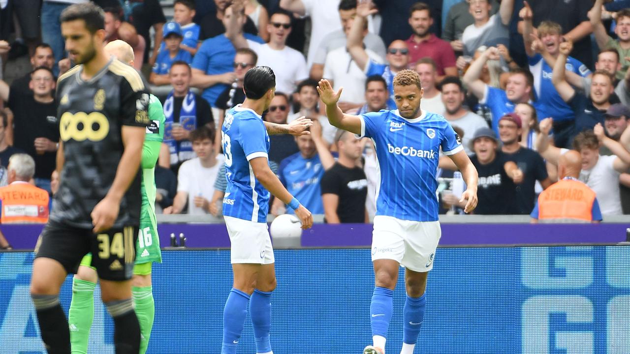 Cyriel Dessers a marqué deux fois pour le compte du KRC Genk.