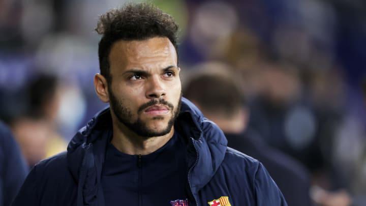 EN DIRECT : Le nettoyage du PSG et les signatures annoncées, le retour d'un joueur à Barcelone et l'avenir d'Elis en France révélé.