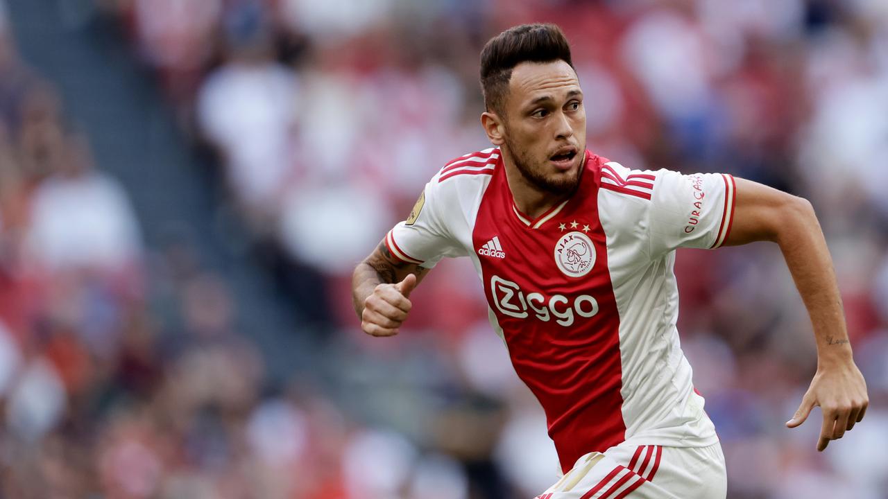 Lucas Ocampos fait ses débuts avec l'Ajax.