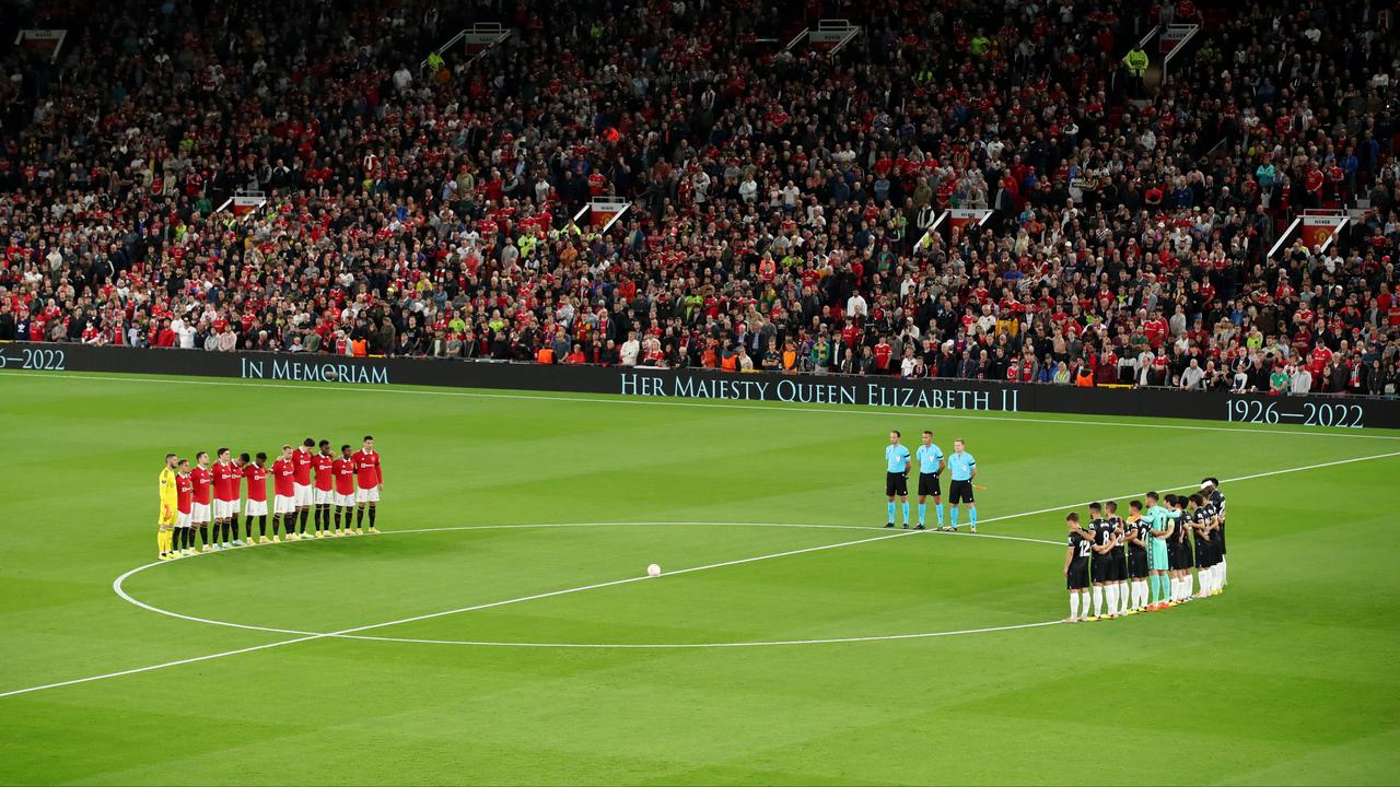 Il est possible qu'il n'y ait pas de football en Premier League ce week-end. Dix jours de deuil national ont été déclarés en Angleterre.