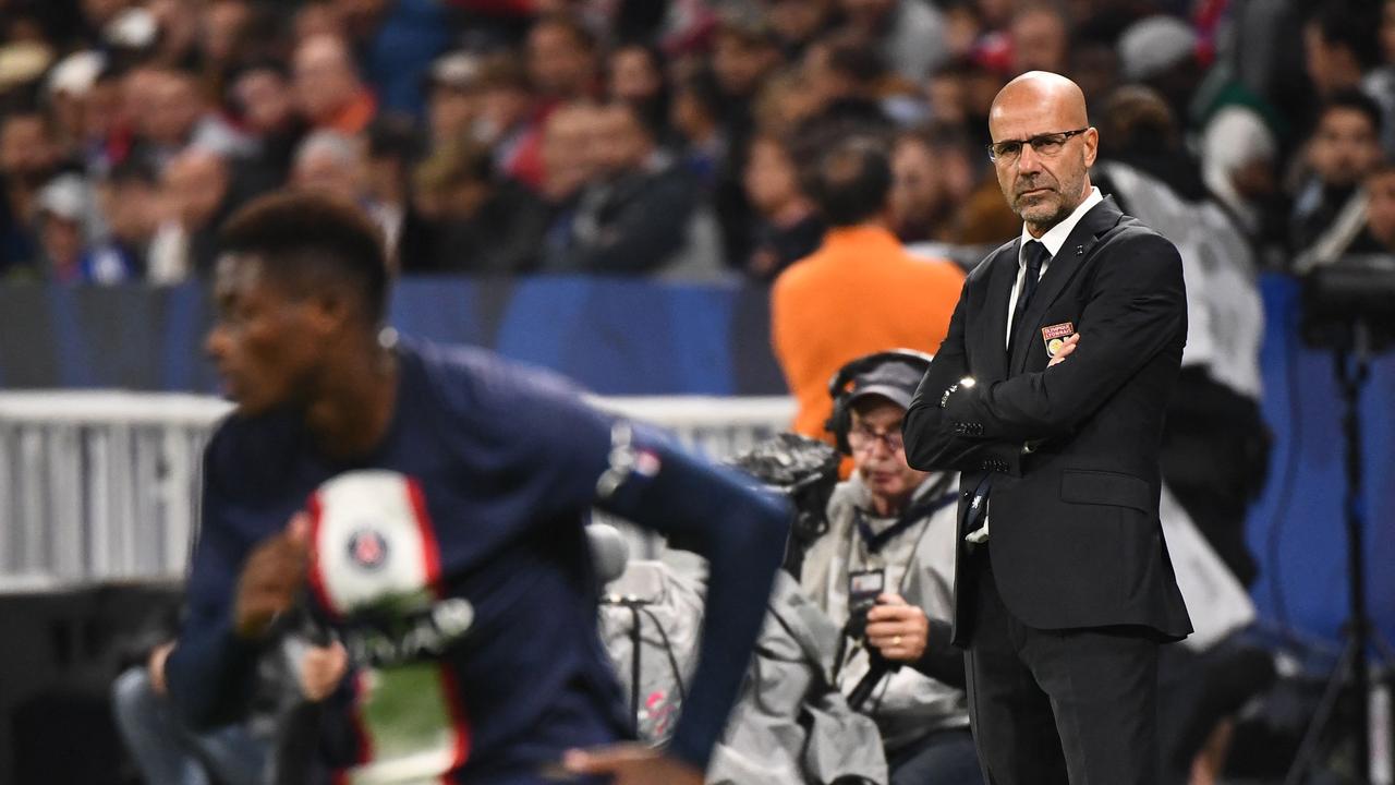 Peter Bosz subit une pression supplémentaire à Lyon.