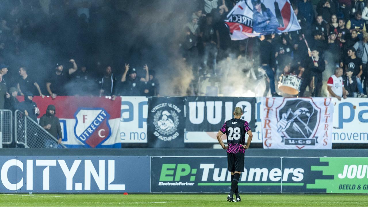 Le jeu a été arrêté pendant quelques minutes par l'arbitre Allard Lindhout.