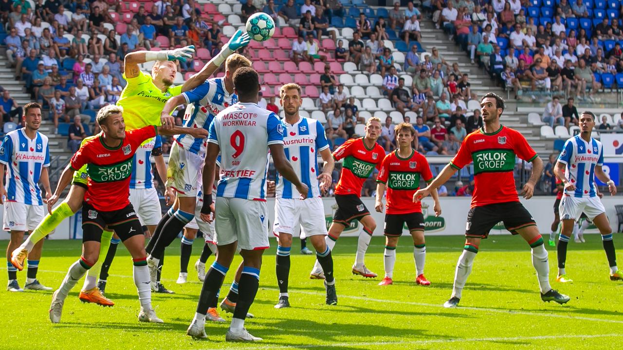 Andries Noppert en action lors du sc Heerenveen-NEC