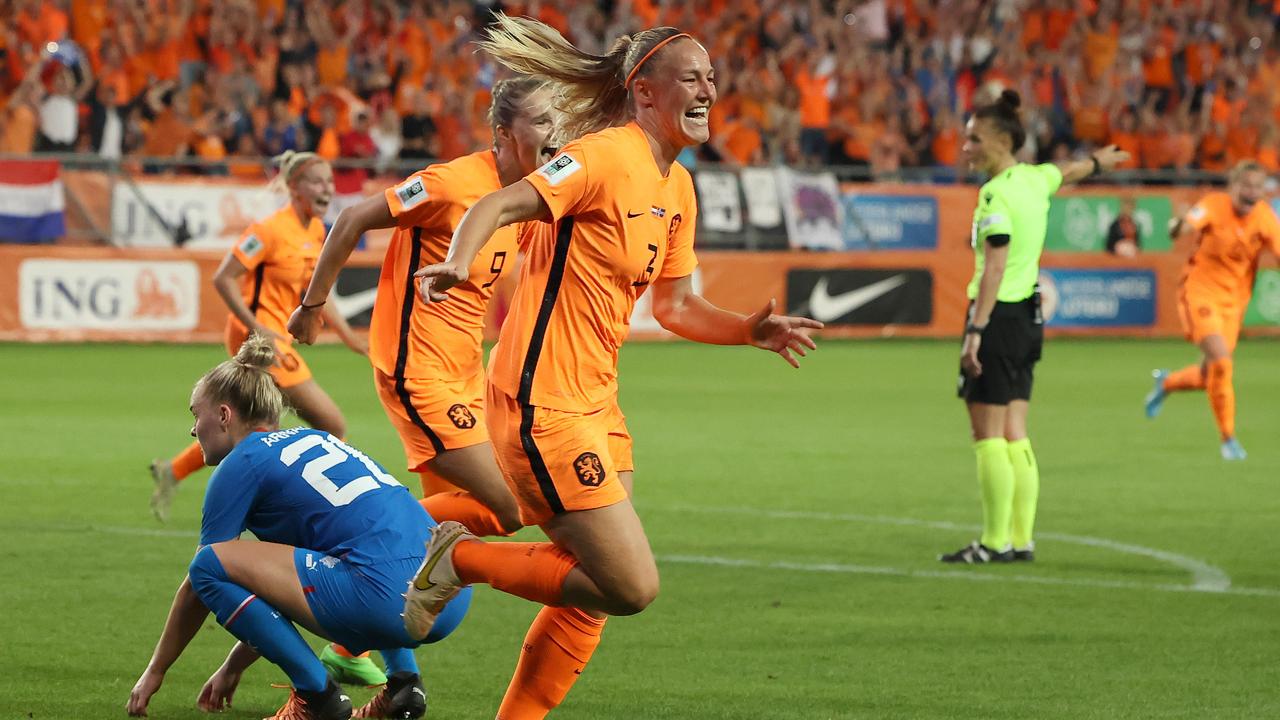 Stefanie van der Gragt est aux anges après le 1-0.
