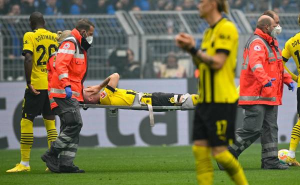 Marco Reus, en larmes, est sorti du terrain sur une civière.