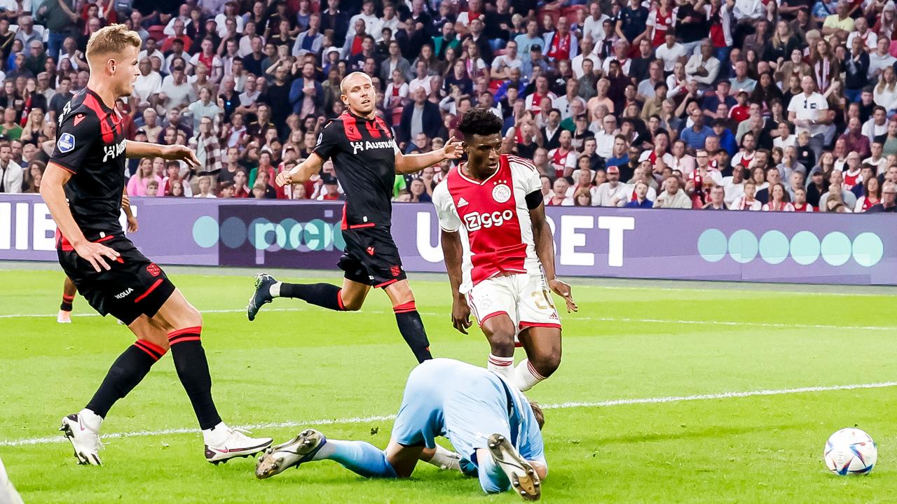 Mohammed Kudus tire le 4-0 au tableau d'affichage.
