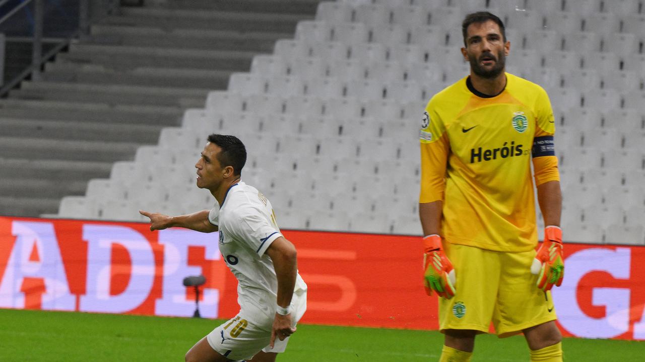 Beeld uit video: Rode kaart en blunder: Sporting-doelman kent dramatisch duel