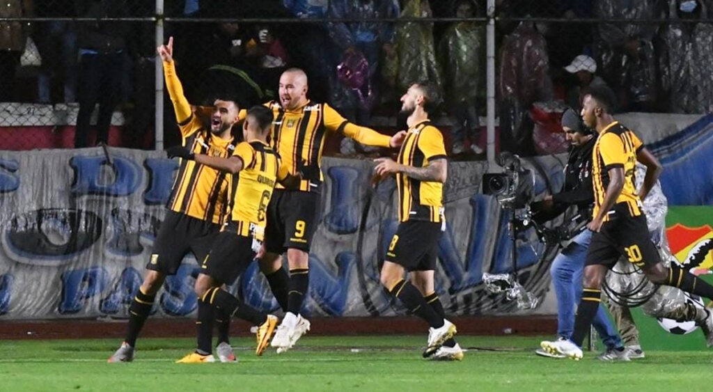 The Strongest prend la première place du championnat bolivien