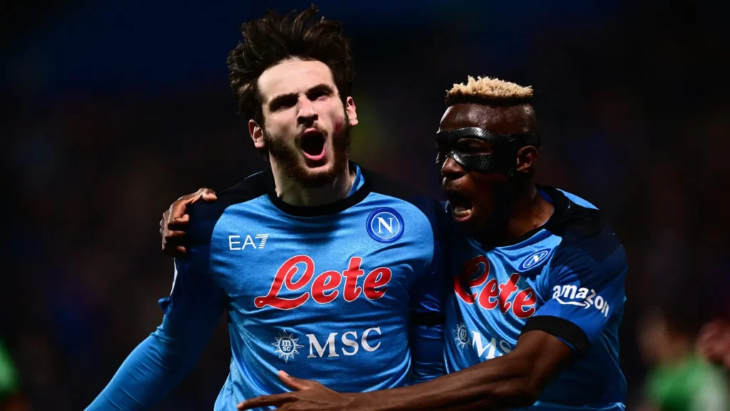 L'attaquant de Naples Victor Osimhen est le meilleur buteur de Naples cette saison avec 21 buts.