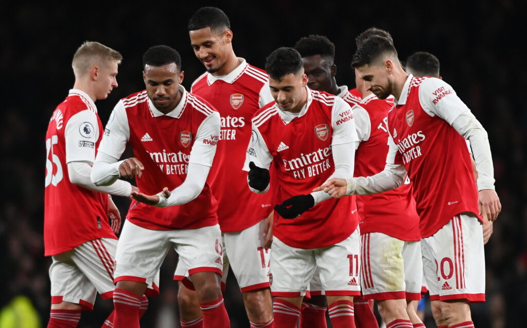 Gabriel Martinelli, meilleur buteur des Gunners cette saison avec 14 buts, célébrant l'un de ses deux buts lors du dernier match contre Everton.