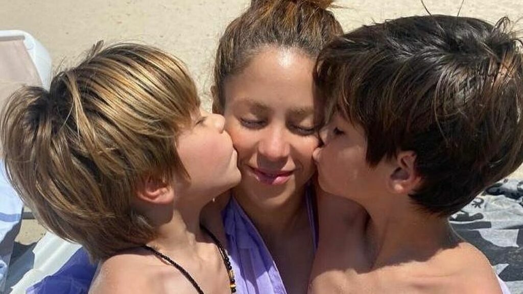 Shakira demande du respect pour ses enfants