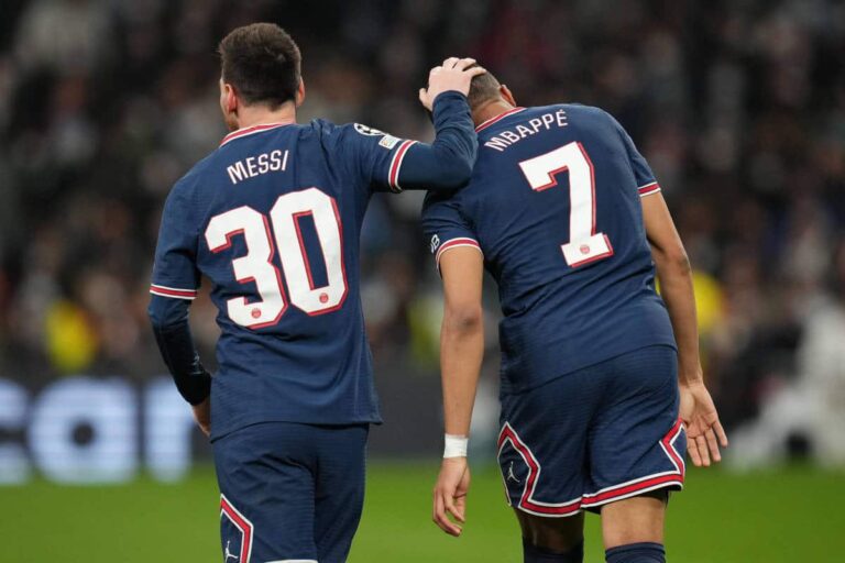 Kyllian Mbappé et Messi PSG