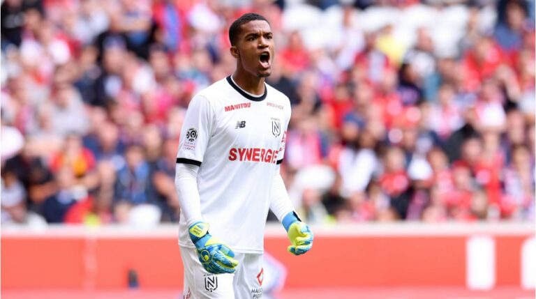 Alban Lafont Nantes FC