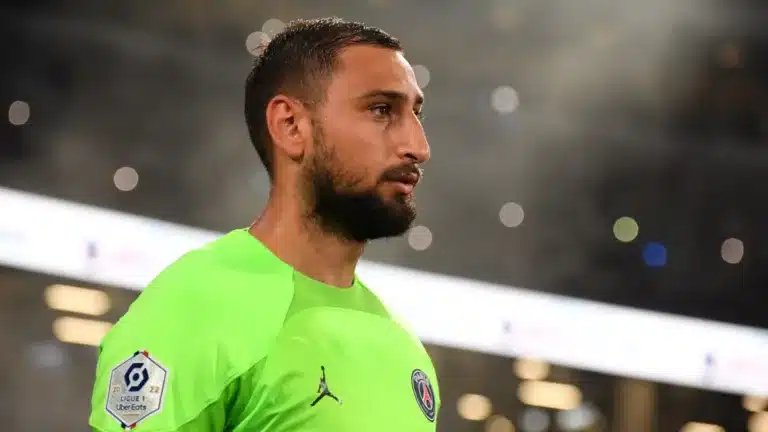 Donnarumma agressé