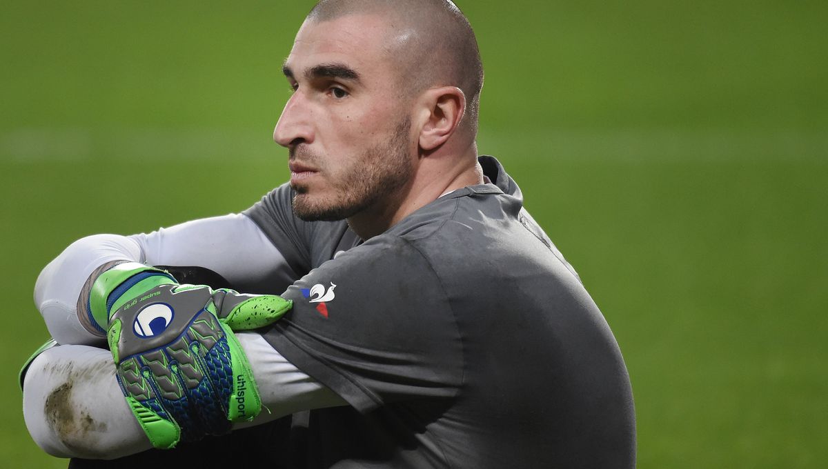 Ruffier attaque