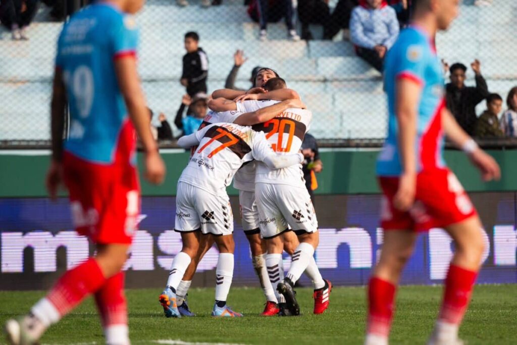 Platense Estudiantes prono