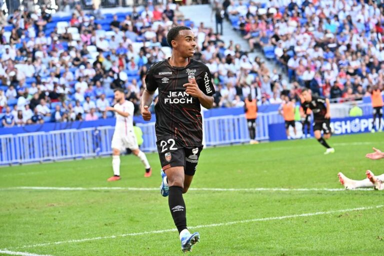Crack Lorient